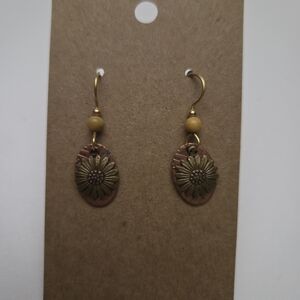 New! Elegant Floral Gold and Brown Earrings
